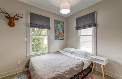 3 Bedroom Greek Revival Cottage Walk to Big House - Foto 7