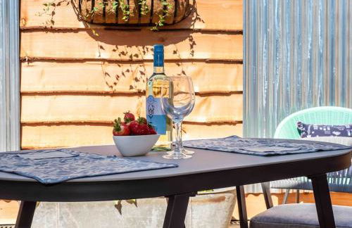 Garden Cottage, Cosy, Private, Short drive to beach - Foto 18