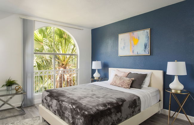 Luxurious 2BD & Den Hollywood Apartment - Foto 11