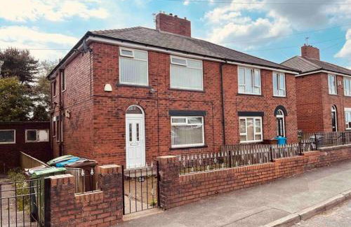 The Serene Stays - 3 Bed Home in Oldham Manchester - Foto 1