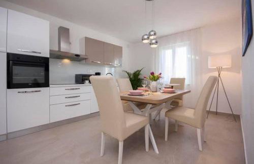 House Gruja with Pool - Foto 12