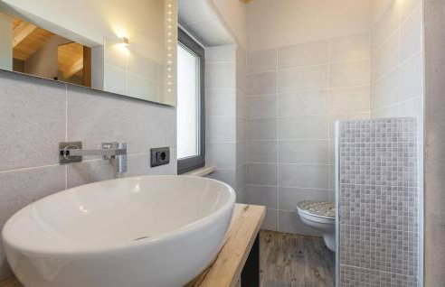 Gorgeous Home In Barban With Sauna - Photo 34