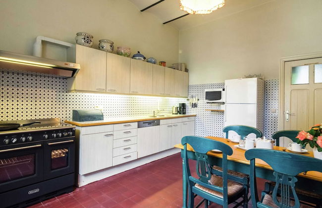 Mansion in Beauplateau Near Forest - Photo 16