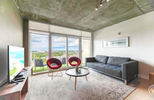 Modern Midtown Gem - Walk to Everything - Foto 1