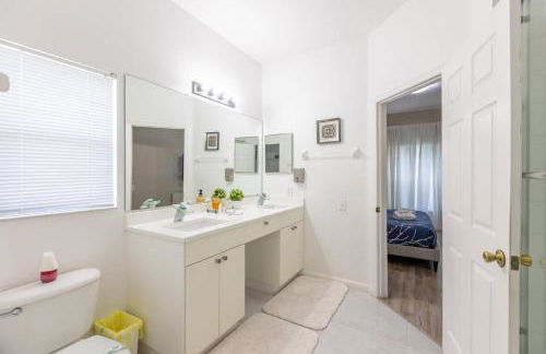 4br House w Perfect Location Pool and Much More - Foto 54