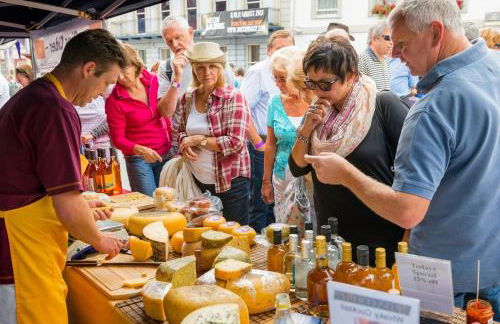 1 Bed in Lower Chapel oc-waa906 - Photo 12