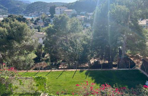 Idyllic 6 bed villa stunning sea view salt pool - Foto 18