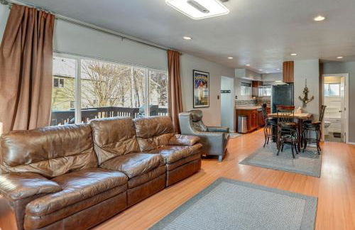 Hike, Bike and Ski! Cozy Anchorage Townhome - Photo 1