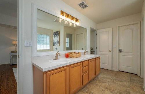 Fireside Hot Tub, King Bed Suite - Foto 8