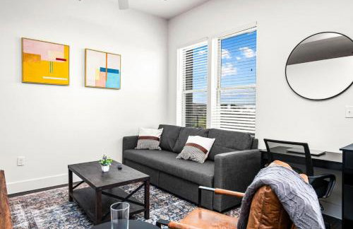 Luxurious New Unit 1Bd1Ba Pool, Golf Sim - Foto 3