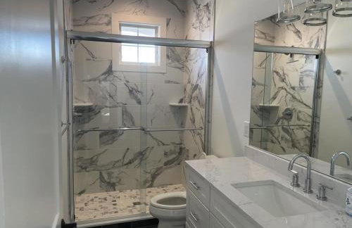 New Construction Bay Side 4 Bedroom - Foto 16