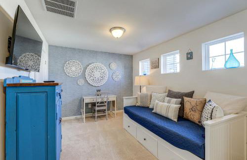 Shuttle to Beach, Relax on Patio! Millville Escape - Foto 15