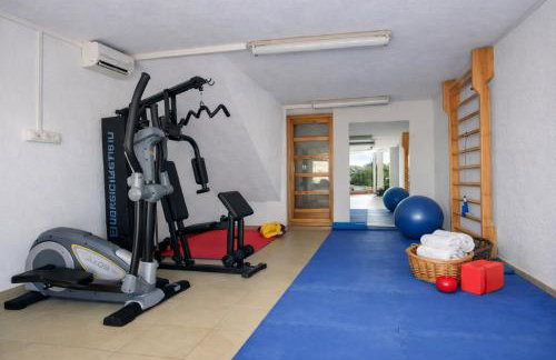 Holiday home Svilaja I Heated pool, family retreat - Photo 42