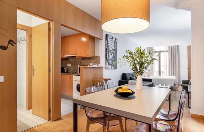 Aspasios Plaza Real Apartments - Foto 11