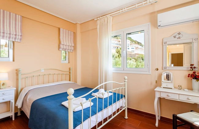 Verga Majestic Sunsets - Elegant Chic Retreat - Photo 20