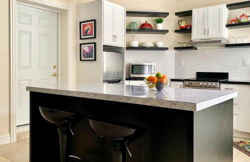 Little Paradise with Sauna Garden near Downtown - Foto 8