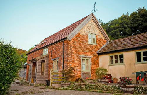 Hogchester Cottage - Photo 1