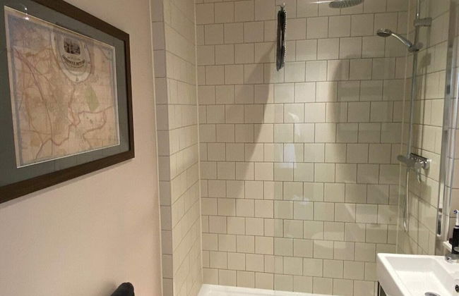 Tasteful 2BD Flat W/open Plan Living - Blackheath! - Foto 7