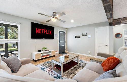 DFW Mid-Cities Oasis with Pool, Hot Tub and Fire Pit - Photo 33