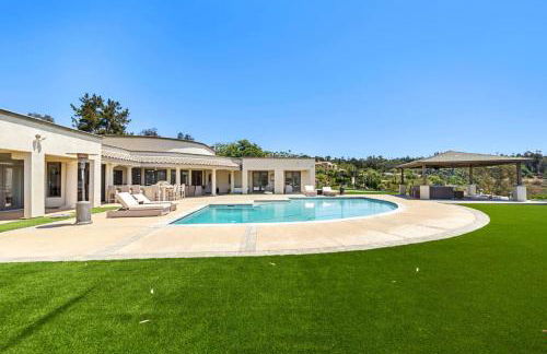 Private Gated 6BR Luxury Estate, Gym, Lake View - Foto 51