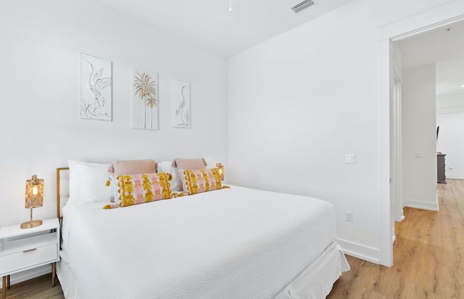 Beach House - Elevated Escape by PHG - Photo 4