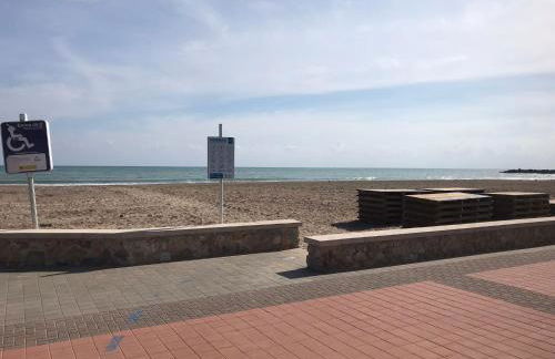 Precioso adosado con parking a 100 metros de la playa - Photo 23