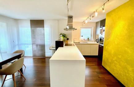 LudwigsHome - Zentral, 120qm, Kostenloser Parkplatz, Terrasse, SmartTV - Photo 7