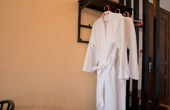 Daun Penh Palace Boutique - Photo 10