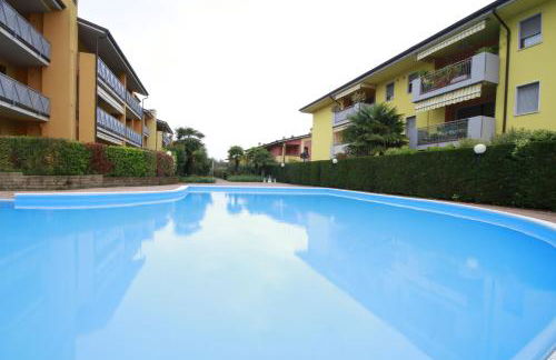 Luminoso Trilocale con Piscina e Giardino privato - Foto 19