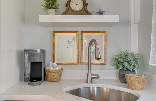 Escape to Cape Ann | Steps to Beach and Pier! - Foto 13