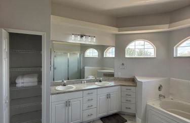 Villa Sunshine Elegant and Modern 4BR Pool House - Foto 35