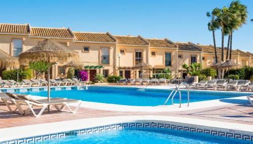 Ramada Hotel & Suites by Wyndham Costa del Sol - Photo 2