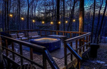 Gorgeous Secluded Cabin with Hiking Trails Near in Frenchburg, Kentucky - Foto 6