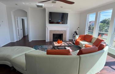 Luxury Lakefront 4BR - Corporate & Extended Stay Friendly - Foto 54