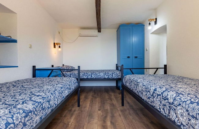 Authentic Stone House on the Mountain Velebit - Foto 2