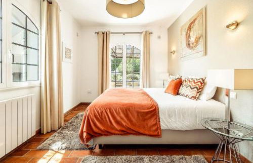 Lovely Very Private Villa with Beautiful Gardens - Foto 29