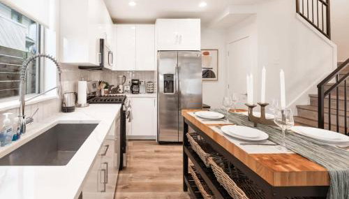 Brand New 3B2B Designer Home near SeaTac - Foto 3