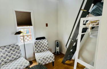 Bridge Tender Shack with hot tub on deck - Foto 13