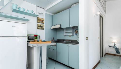 Tiffany With Shared Pool - Happy Rentals - Photo 5