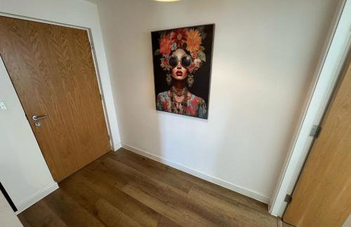 Two Bedroom City View Apartment Liverpool by StaySavvy Accommodation - Photo 74