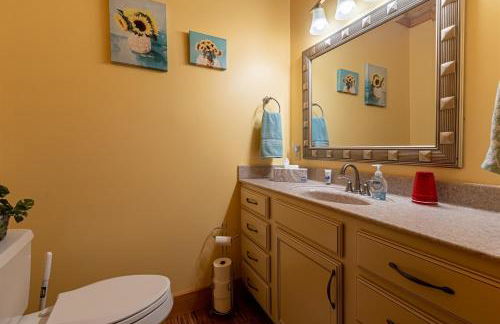 Luxury 4BR Log Cabin Near SIU & Wine Trail - Foto 28