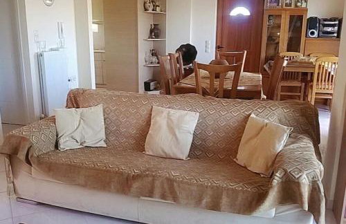 Μεζονέτα 5 υπνοδωμάτια, πλήρως εξοπλισμένη και με φορτιστή ηλεκτρικού αυτοκινήτου - Foto 20