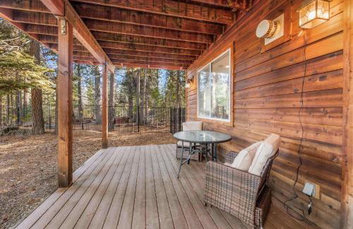 Fully Remodeled Tahoe Retreat with Game Room and Hot Tub - Foto 89