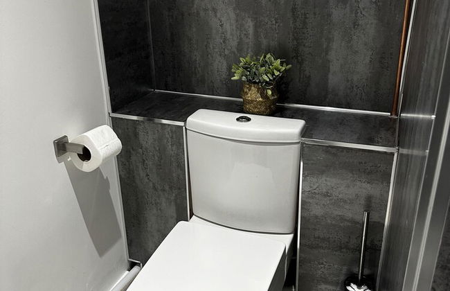 Entire Apartment Super King Bed Close To Town - Foto 13