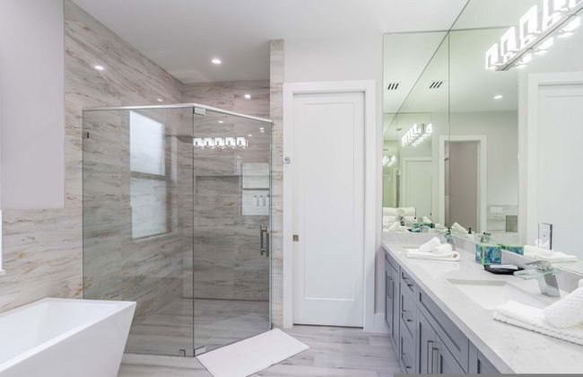 Sparkling new Vanderbilt Beach Luxury Escape - Photo 26