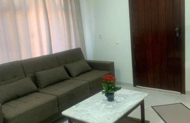 Casa longe de Casa - Ótima Localização - Foto 17