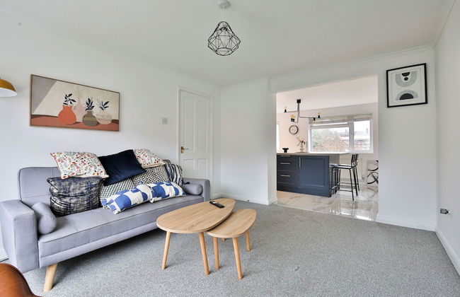 3 Bed House with Private Parking - Foto 28