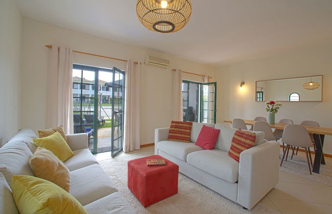 3 bedroom House in Albufeira with swimming pool and garden - Photo 3