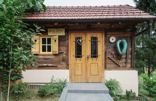 Traditional Houses Korana River - Photo 7