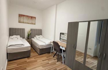 MK Apartments, Chorlton, Manchester Car Park - Foto 6